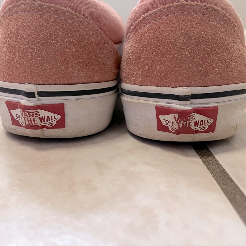 Vans - Picture 3 of 5
